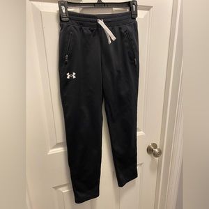 Under Armour warmup fitted pants size youth M